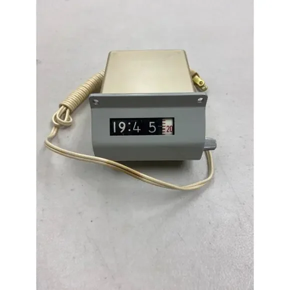 VINTAGE Haydon Switch and Instrument HSI Digital Flip Clock