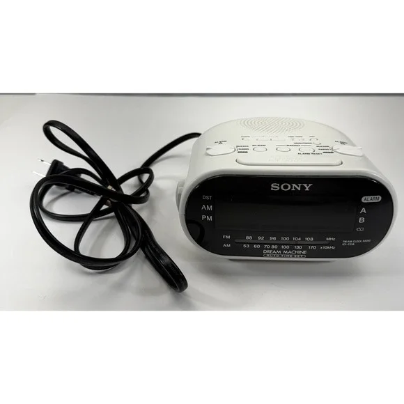 Sony Dream Machine Dual Alarm Clock Radio Model ICF-C318 AM/FM  - White TESTED
