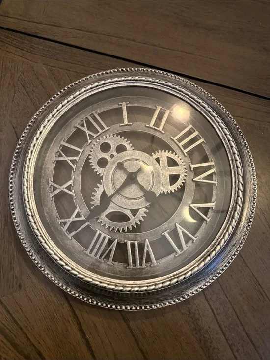 Silver Gear Roman Numeral Wall Clock - Home Wall Decor
