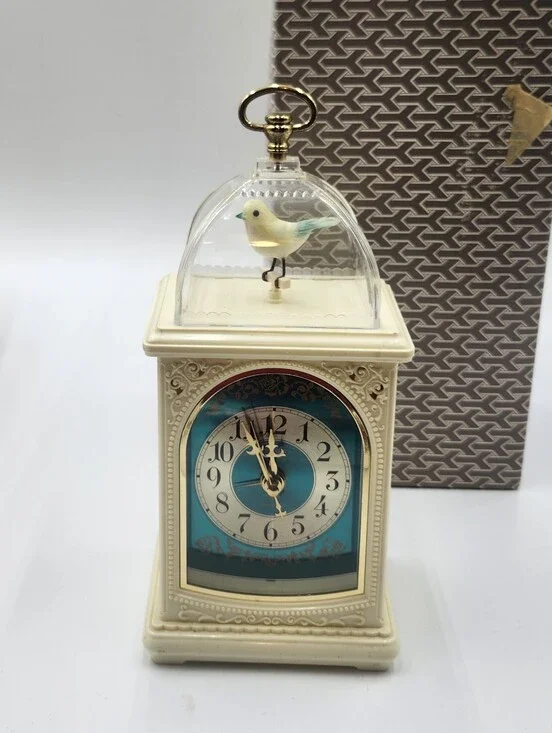 Vintage-Style Cream Bird Clock Home Wall Decor