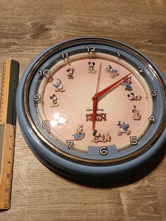 Walt Disney Mickey Mouse Wall Clock