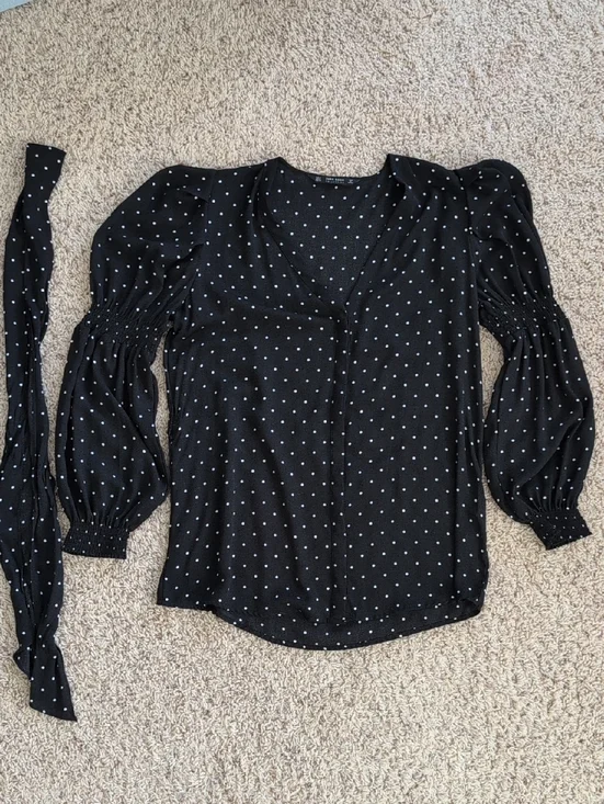 Zara Black Polka Dot V-Neck Puff Sleeve Top Sz M