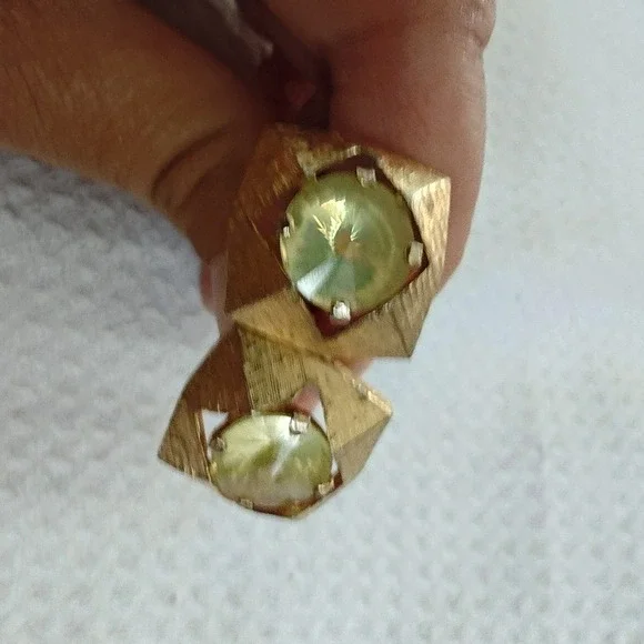 Cufflinks Gold Green Geometric Textured Square Rhinestone Vintage Toggle Back