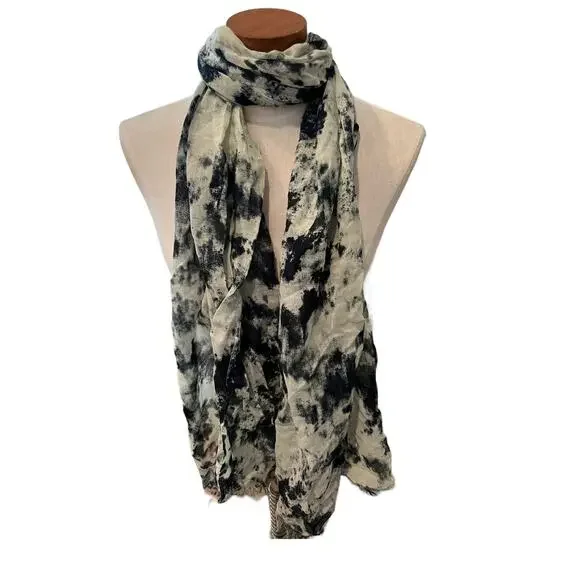 Soft Surroundings Large Lightweight Travel Scarf Black Cream Blot Print