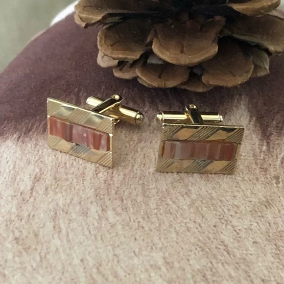 Vintage men’s gold plated marble accent cuff links