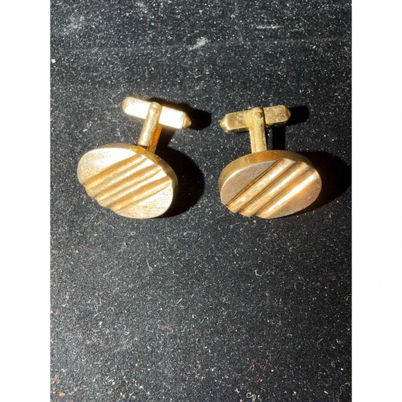 Vintage Gold Tone Oval Ribbed Grooved Cufflinks Mens Formal Wedding Accessory
