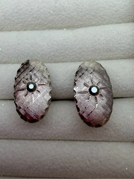 Silver-Tone Textured Oval Cuff links with Black Center Stone