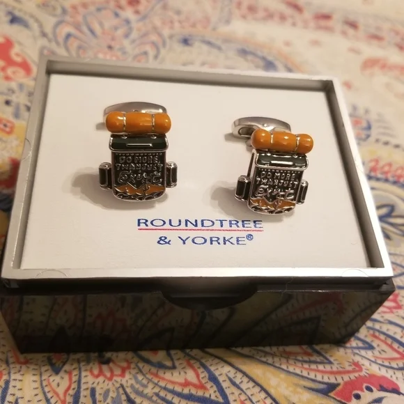 Cufflinks & matching lapel pin...say 