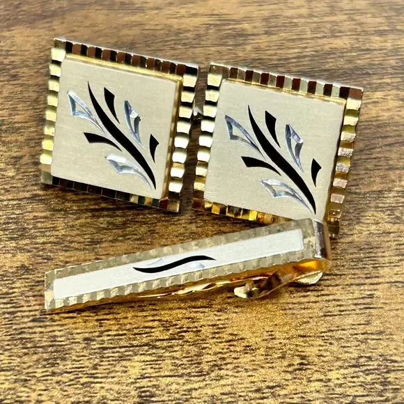 Swank Gold Plated Cufflinks Diamond Cut Square Vintage Tie Clip Prong Set