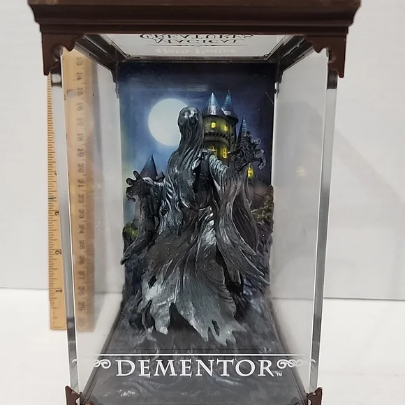 Dementor Display Case - Black and Gray