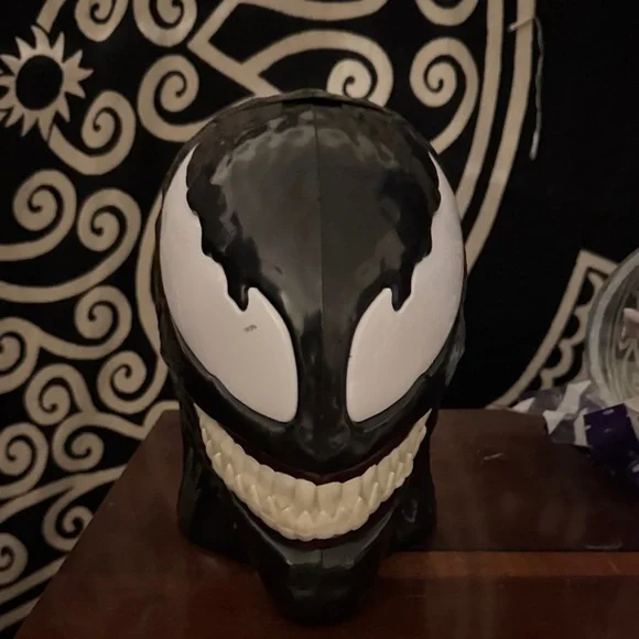 Black and White Venom Head Bust