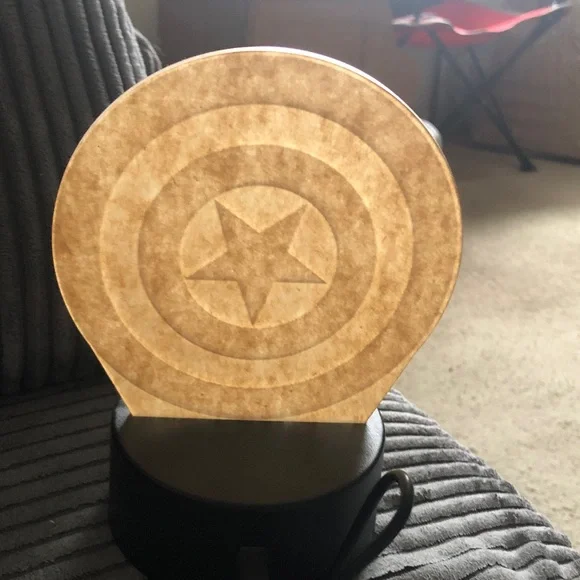 Star Patterned Lamp