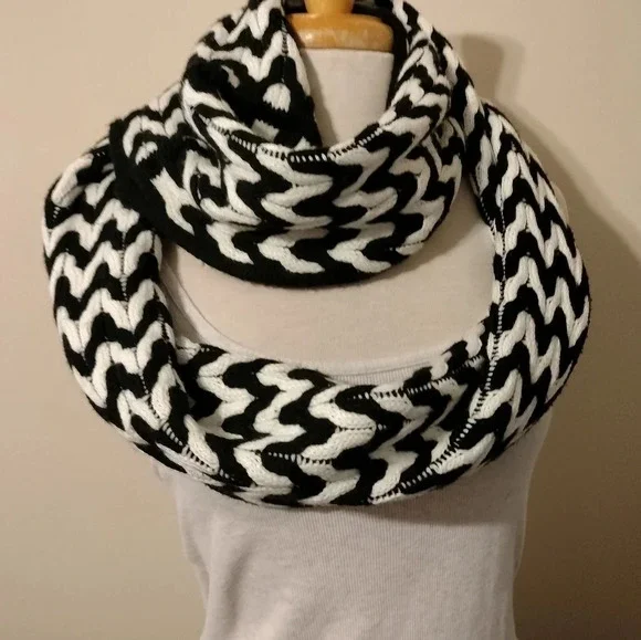 Calvin Klein Black and White Infinity Knit Striped Scarf Neckwarmer