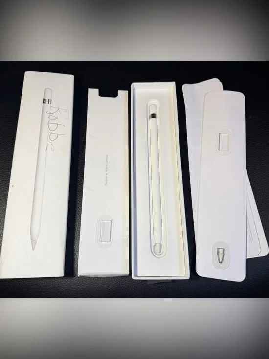 Apple Pencil USB C A1603 box pre owned