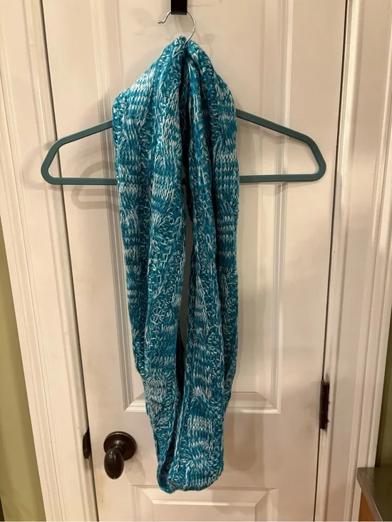 Teal + White Marled Knit Infinity Scarf 56” total brand Dimore sku TR145