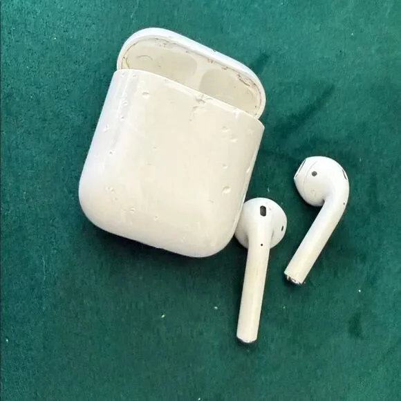 White Wireless Earbuds Case - RESTORED - Cleaned & Refurbished - Vertical Case