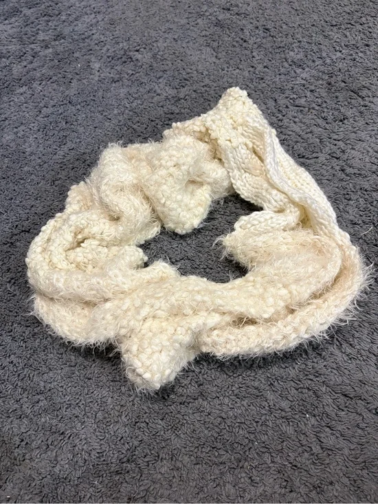 NWOT Sonoma white infinity scarf with different textures