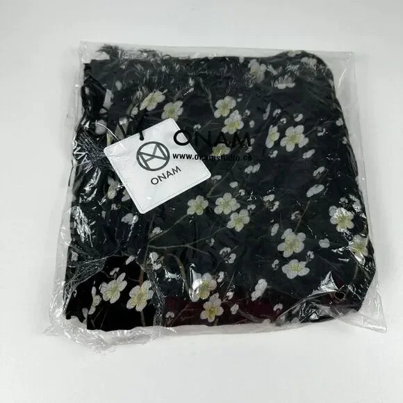 Onam Lightweight Floral Scarf Black & White Scarf Fringe Edges