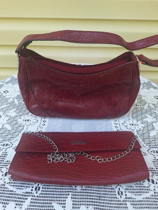 Red Croc-Embossed Shoulder Bag & Clutch Set