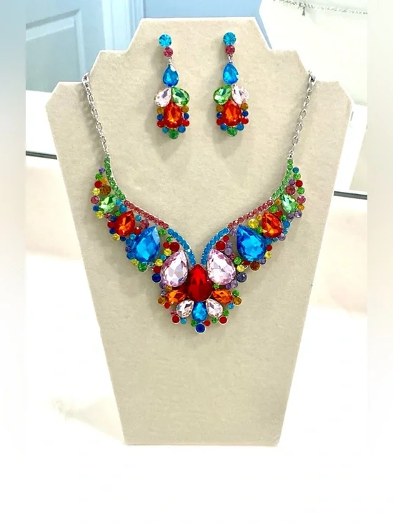 Stunning Vibrant Multicolor Crystal Statement Necklace and Earring Set