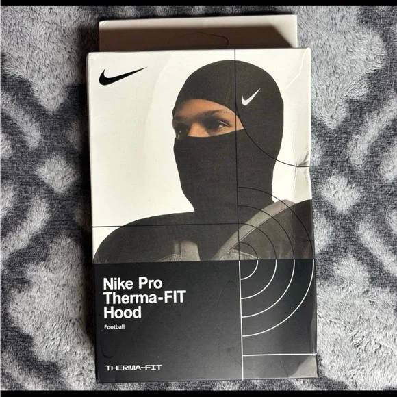 Nike Pro Therma-FIT Black Hood