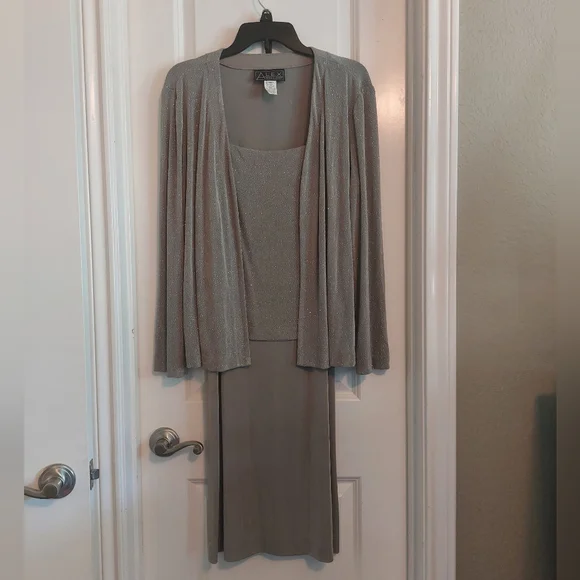 Alex Evenings Woman's Dress Set, Dusty Green With Silver Glitter, Size 12