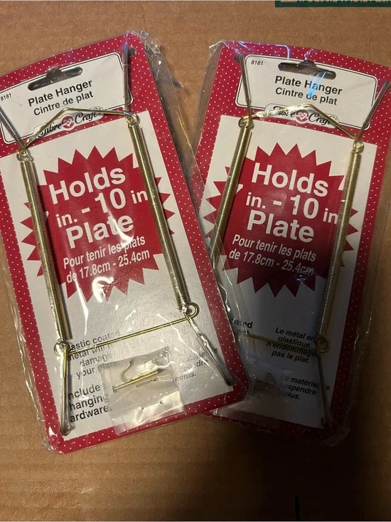 Vintage Fibre Craf Plate Hangers- Holds 7