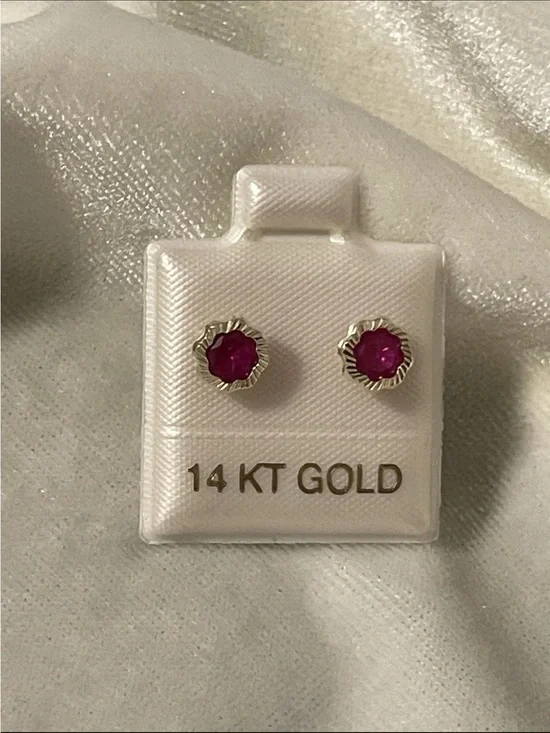 14 KT Gold Pink Gemstone Stud Earrings