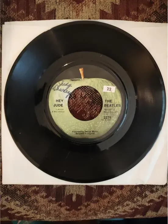 The Beatles- Hey Jude / Revolution - vintage 45 vinyl NM