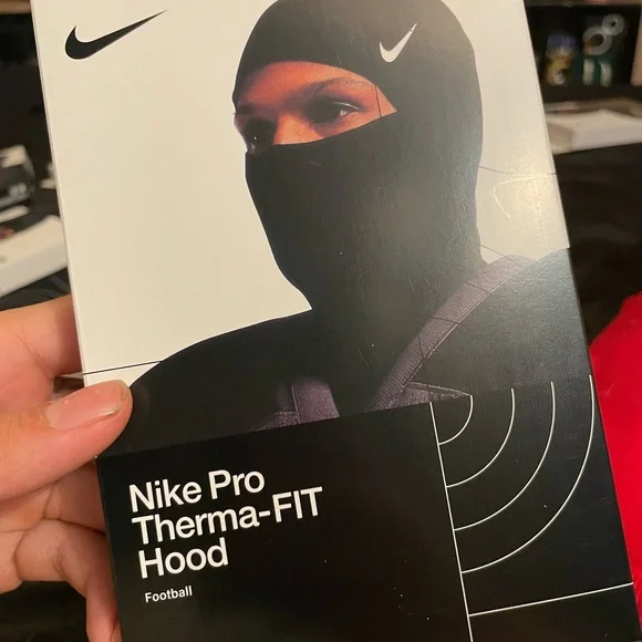 Nike Pro Therma-FIT Hood - Black