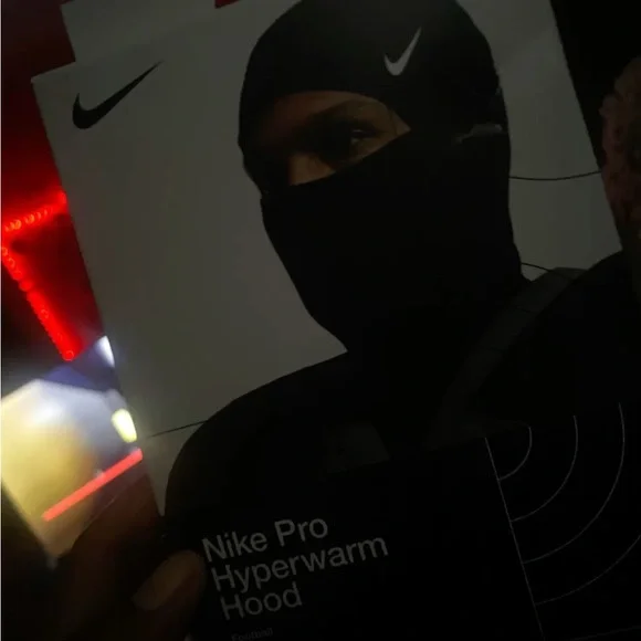 Nike Pro Hyperwarm Hood