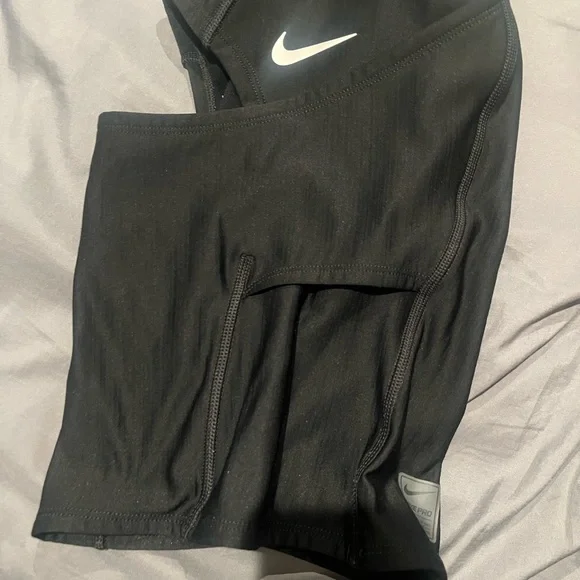Nike Black Pro ski