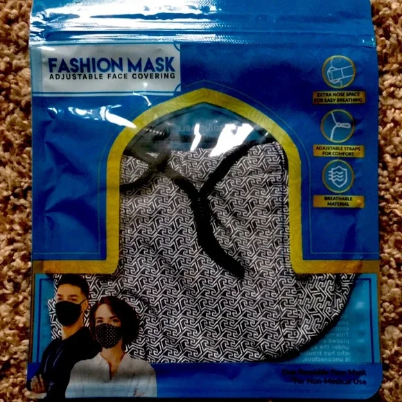 😷 Unisex Face Mask