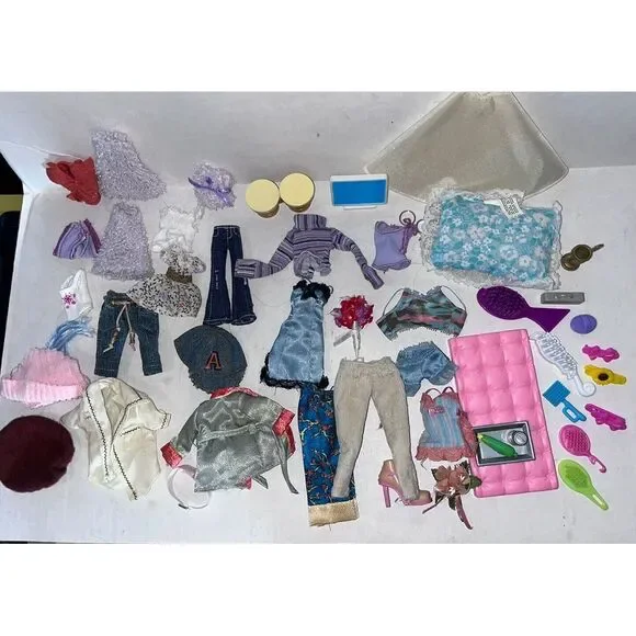 Vintage Bratz Doll Clothing Lot 2000s Variety 40+pcs
