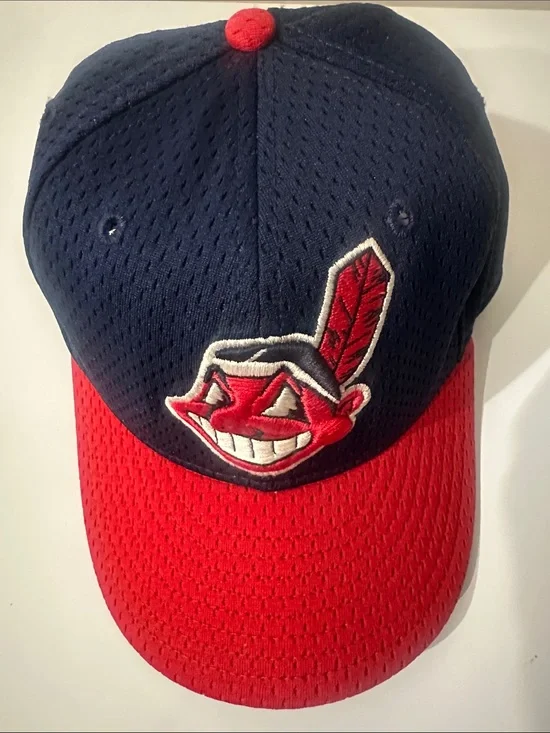 Vintage 90's Logo 7 Cleveland Indians Snapback Hat MLB.