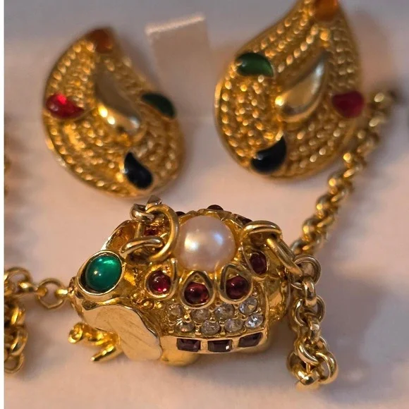Joan Rivers Jewels of India Elephant Necklace‎ & Avon Earrings Set Vtg