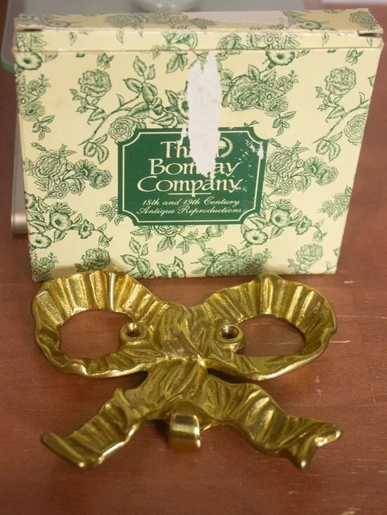 The Bombay Company Brass Bow wall Hook