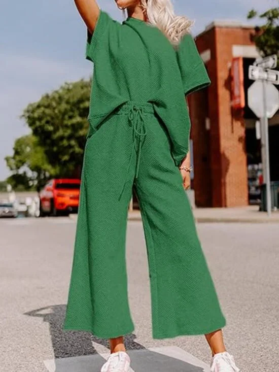 Women's 2 Piece Outfit, Textured Sweatsuit Wide Leg Pant - Like New - M