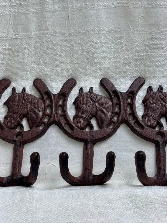 Cast Iron Horses Horseshoes Wall Hook Rack Key Towel Coat Hanger Rustic Brown