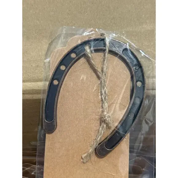 30 Metal Lucky HorseShoes with tags (Party or Wedding Favors)