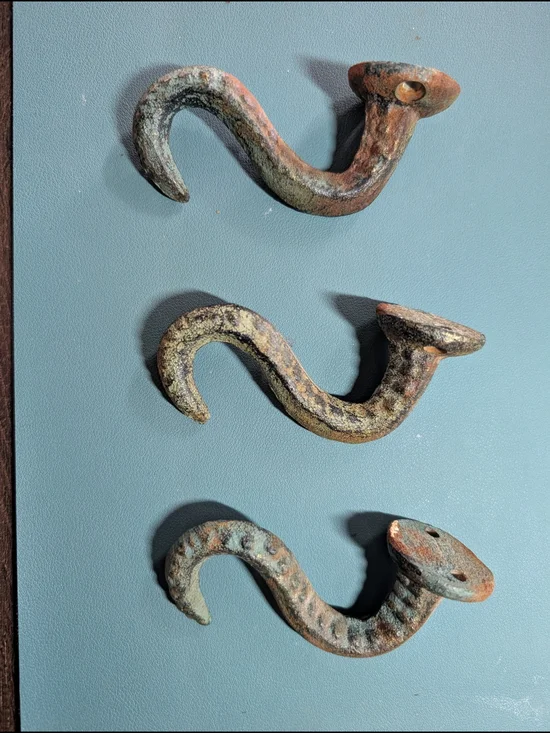 Antique-Style Cast Iron Tentacle Wall Hooks - Patina Brown