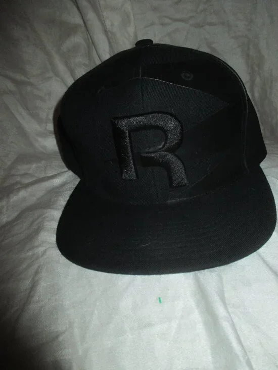 Reebok Baseball Cap Men's One Size All Fit Black Embroidered Logo Wool Hat NEW