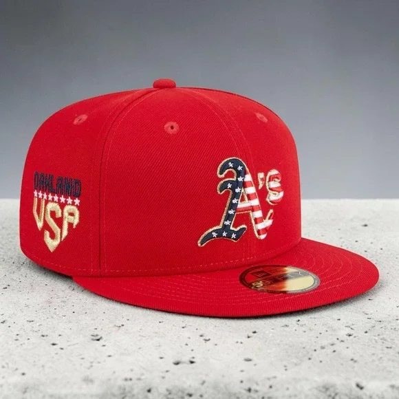 Oakland Athletics New Era Fourth of July 59FIFTY Fitted Hat Size 7 5/8 Red NEW