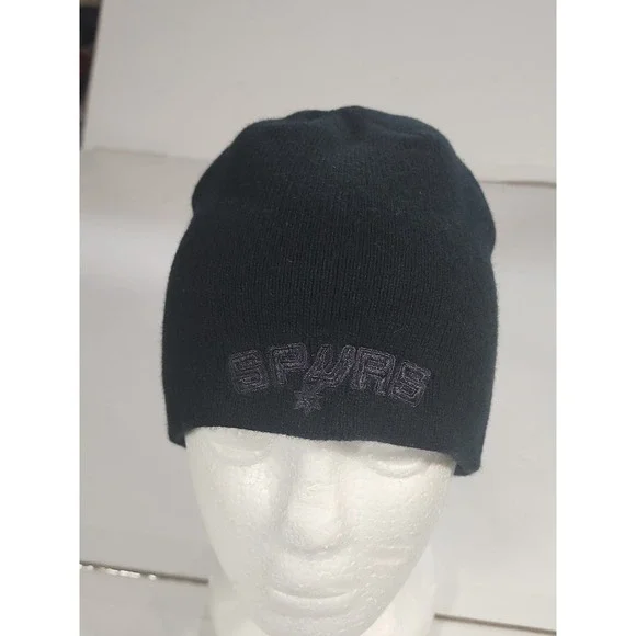 San Antonio Spurs Reebok Black Knit Beanie Hat One Size NWT Deadstock Vintage