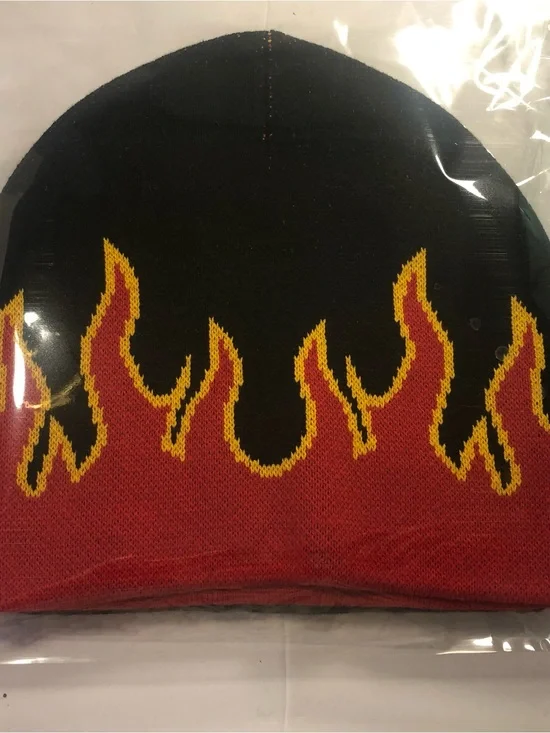 Y2K Gothic Flame Knit Beanie Skater Streetwear Grunge Punk new, in package