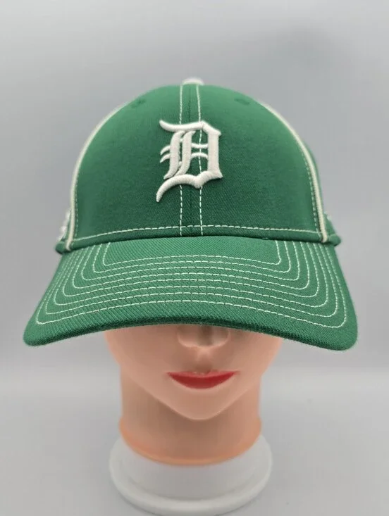 New Era 39Thirty Detroit Tigers Green St. Patrick's Day Fitted Hat Size S-M