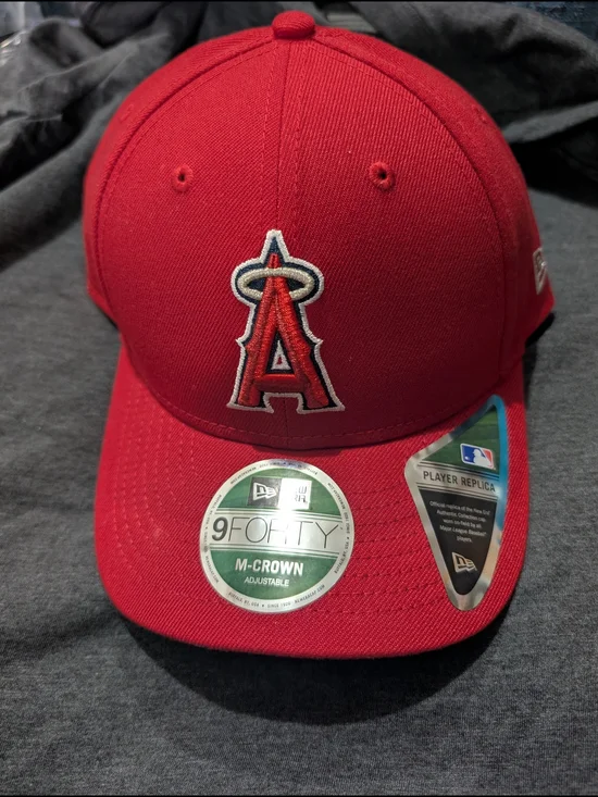 New Era Red Los Angeles Angels 9FORTY Adjustable Cap