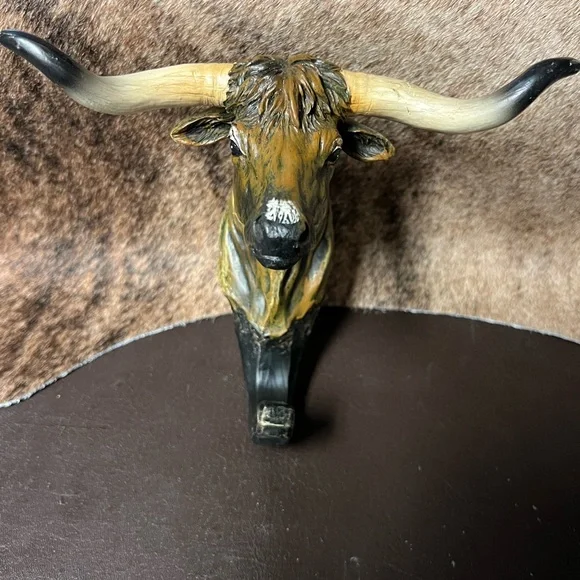 Bull Head Wall Hook in Brown and Black
