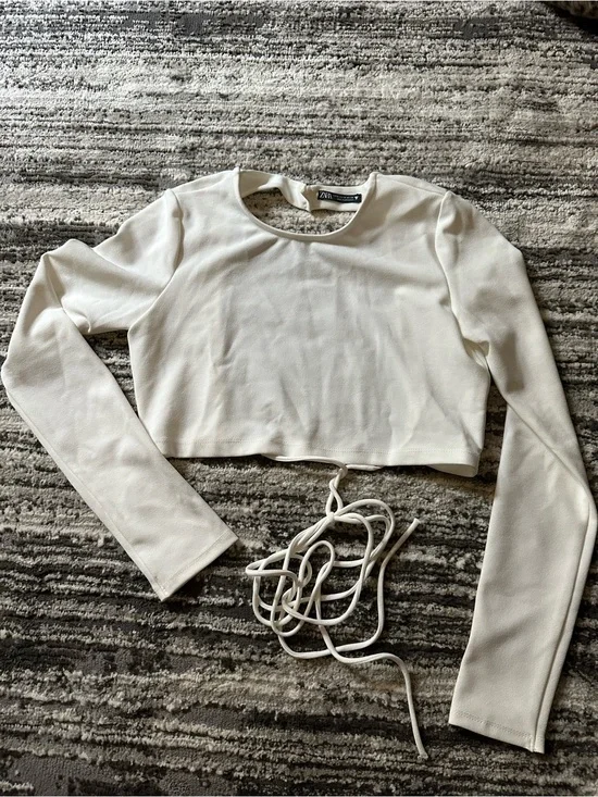 Zara White Long-Sleeve Cropped Tie Front Top