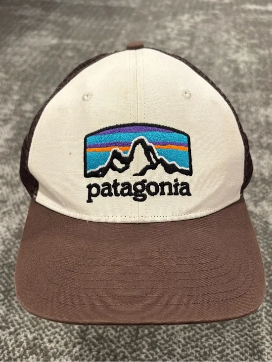 Vintage Patagonia White Brown Mesh Trucker Hat OSFA